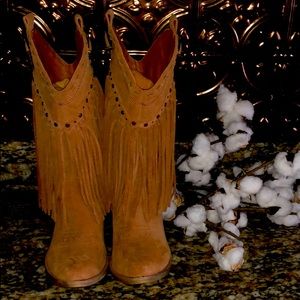 VERY VOLATILE COWGIRL BOOTS